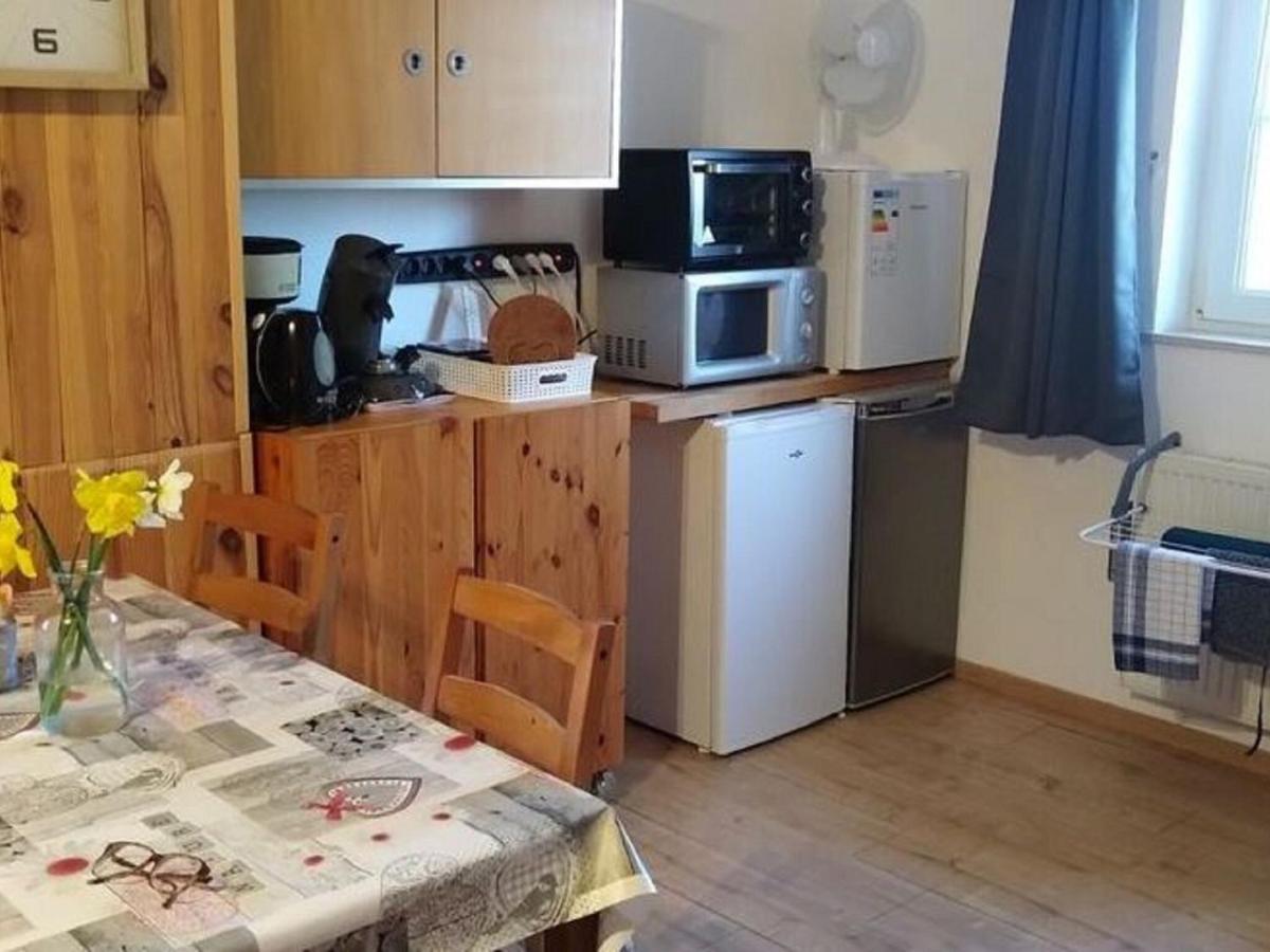 Cozy Apartment In Paliseul With Garden Carlsbourg Luaran gambar