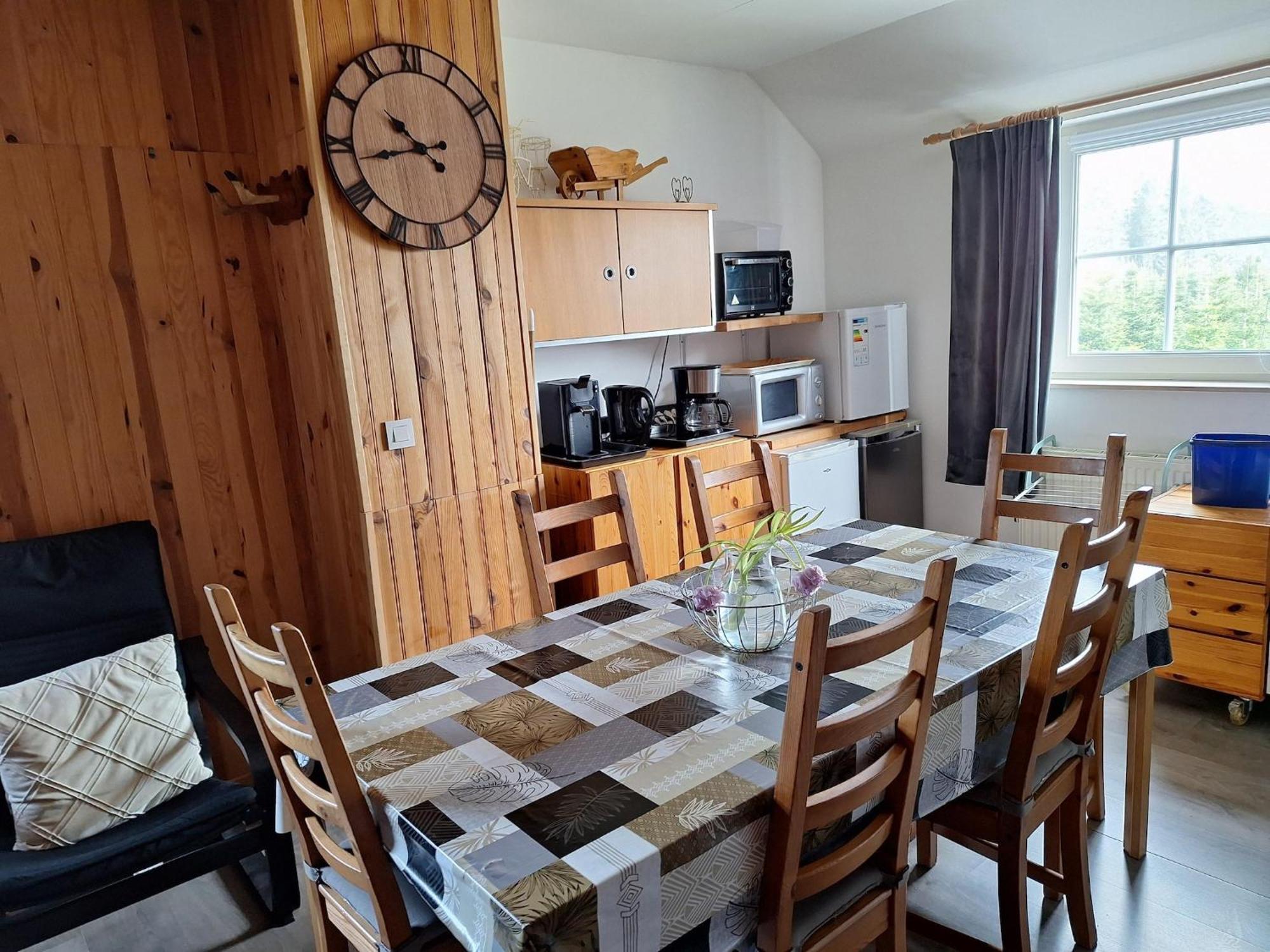 Cozy Apartment In Paliseul With Garden Carlsbourg Luaran gambar
