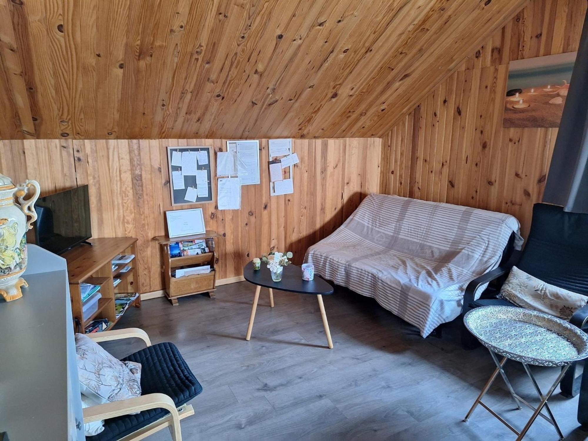 Cozy Apartment In Paliseul With Garden Carlsbourg Luaran gambar