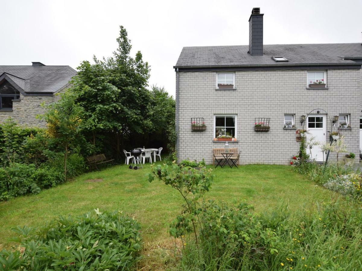 Cozy Apartment In Paliseul With Garden Carlsbourg Luaran gambar